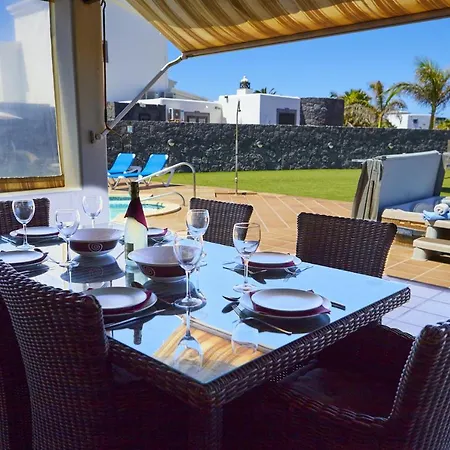 Casa Beluka By Now Ltd * Playa Blanca (Lanzarote)