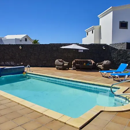 וילה Casa Beluka By Now Ltd *