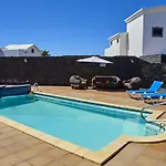 Villa Casa Beluka By Now Ltd *